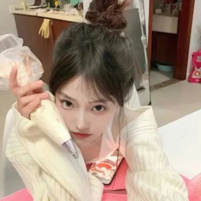 完蛋，我被她们包围了